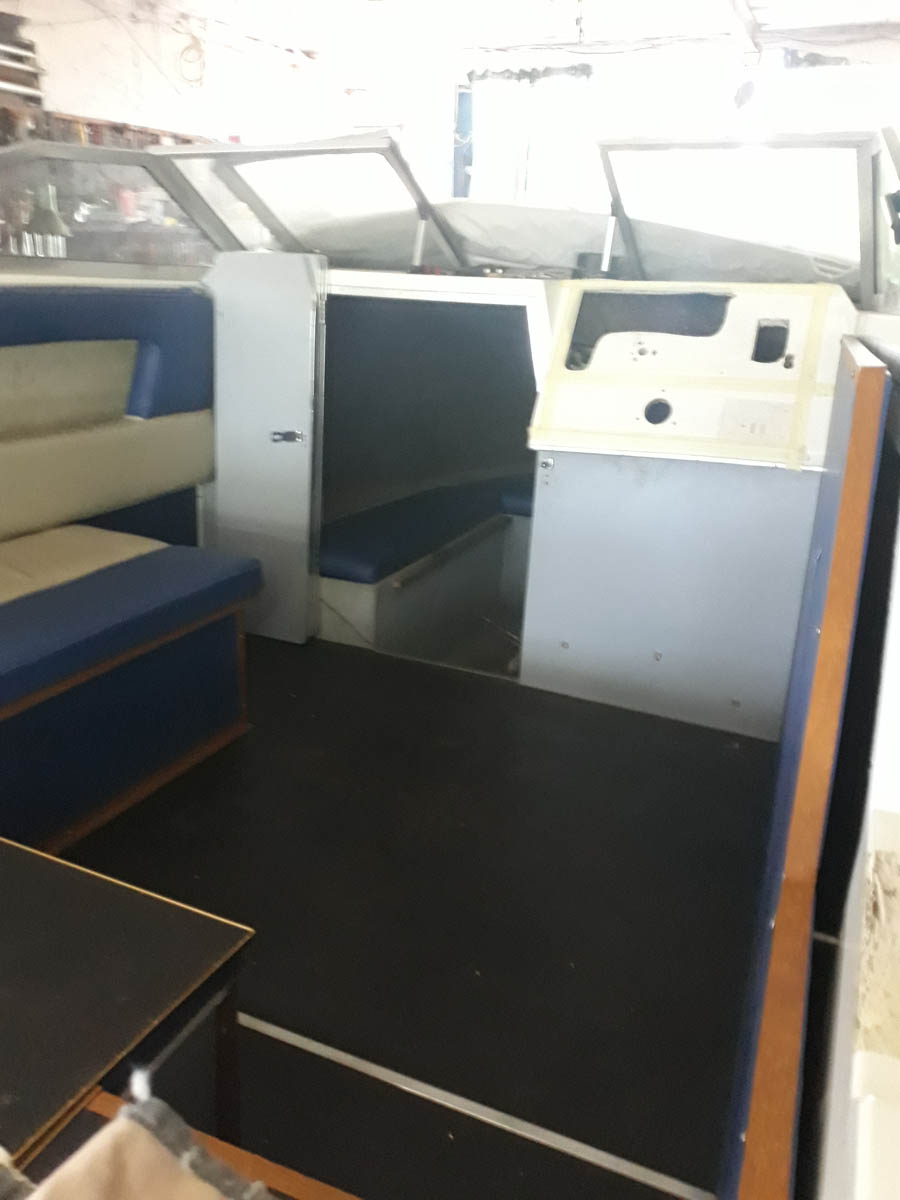 Цялостен ремонт на лодка модел Bayliner 6 метра