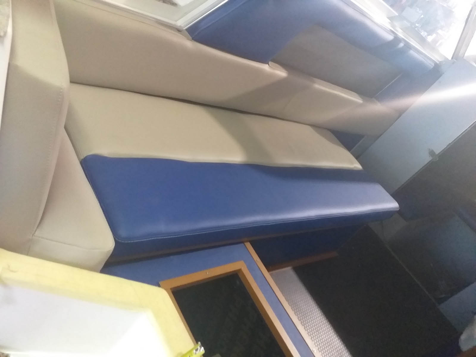 Цялостен ремонт на лодка модел Bayliner 6 метра